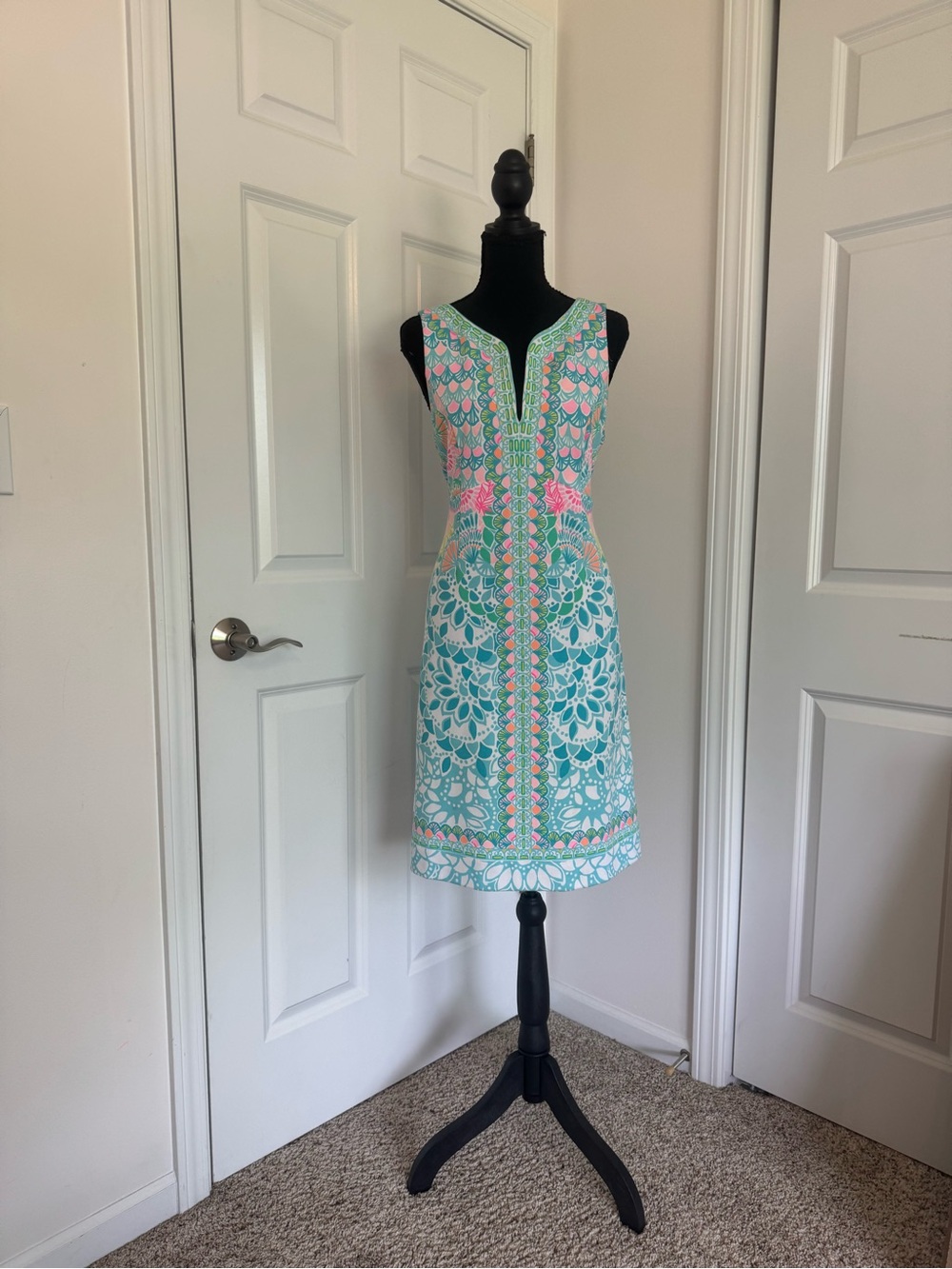 Boho Embroidered Floral Mini Shift Dress V-Neck Summer Casual Sleeveless